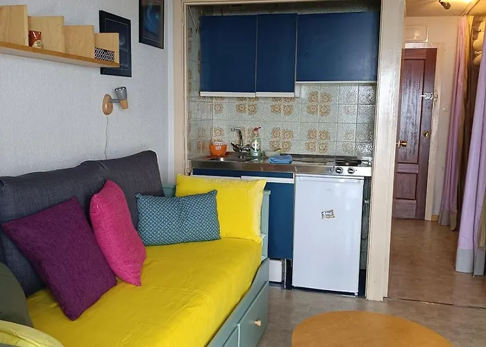 Estudio Cosy Con Garaje, Zona Media, アパート *